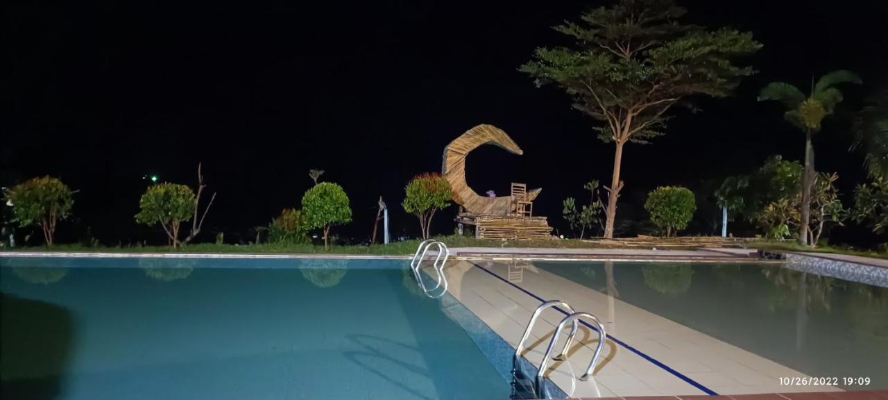 Lover View Pool Bar & Bungalows Ngwesaung Luaran gambar